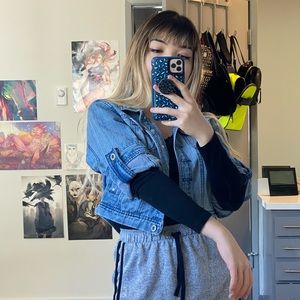 Cropped denim jacket